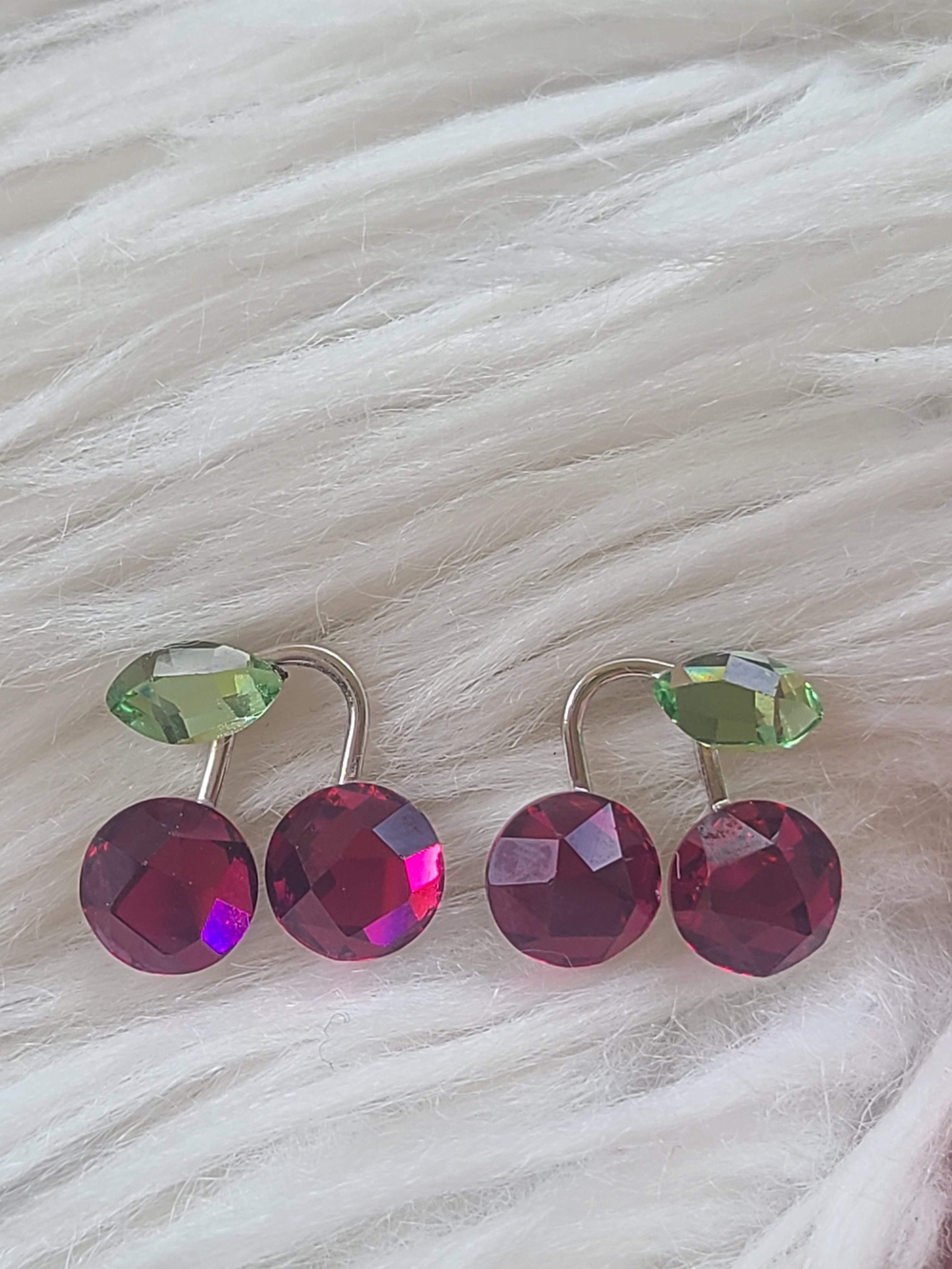 Swarovski Crystal Cherry Post Earrings - Good Condition - Picture 1 of 10